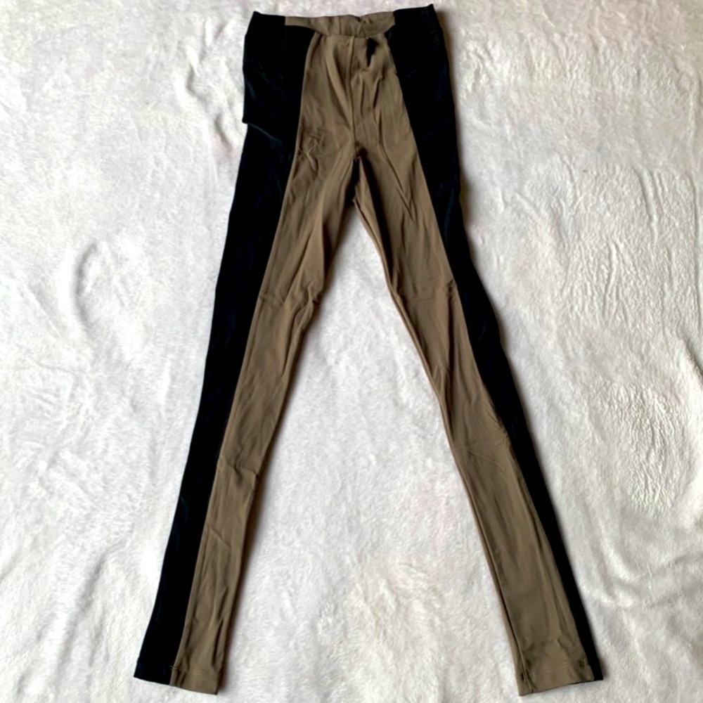 NWOT Blue Life active leggings